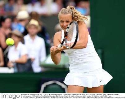 Wimbledon Championships 2014, AELTC,London, ITF Grand Slam Tennis Tournament, Anett Kontaveit (EST),Aktion,Einzelbild,Halbkoerper,Querformat
