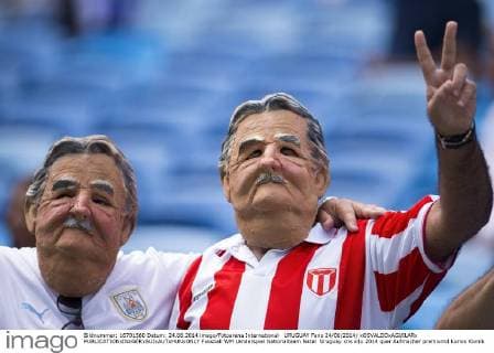 URUGUAY Fans 24 06 2014 xOSVALDOxAGUILARx 