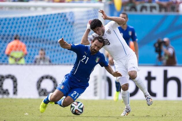 Andrea Pirlo (ITA), Luis Suarez (URU), JUNE 24, 2014 - Football Soccer : FIFA World Cup Brazil 2014 Group D match between Italy 0-1 Uruguay at Estadio das Dunas in Natal, Brazil. Noxthirdxpartyxsales  (ptmb059739)