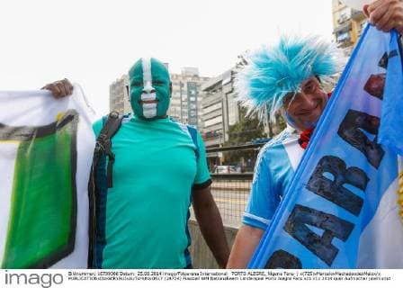 PORTO ALEGRE, Nigeria Fans ( x(725)xMarceloxMachadoxdexMelox x  (24724)