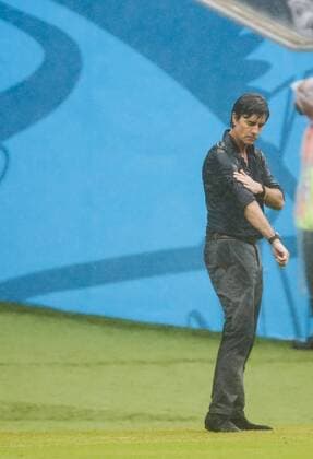 DFB Bundestrainer Joachim Löw,im Regen nass Trainer, Einzelbild, Geste, Gestik, Mimik DEUTSCHLAND - USA 1-0 FIFA Fussball WM Weltmeisterschaft am 26.06.2014,Arena Pernambuco in RECIFE, BRASILIEN