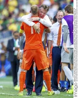 (L-R) Arjen Robben of Holland, coach Louis van Gaal of Holland during the 1 8 final match between The Netherlands and Mexico on June 29, 2014 at Estadio Castelao in Fortaleza, Brazil. Netherlands v Mexico FIFA World Cup 2014 Brazil 2013 2014 xVIxxIVx 2416097