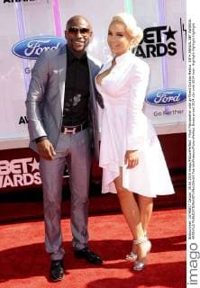 Floyd Mayweather with girlfriend Doralie Medina 14TH ANNUAL BET AWARDS: ARRIVALS  PatrickxRideaux PicturePerfect