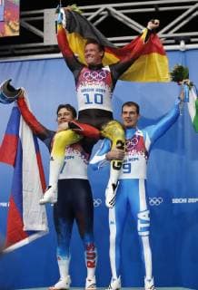 LOCH Felix Team BRD Olympiasieger Olympische Winterspiele Sochi 2014 Rodeln Finale Maenner am 09.Februar 2014 in Sochi 