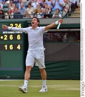 Milos Raonic celebrates winning match point on Court 1 