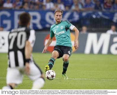 HOEWEDES Benedikt Kapitaen Team FC Schalke 04 UEFA Champions League Qualifikation Spiel FC Schalke 04-PAOK FC Tesaloniki am 21.August 2013 in Gelsenkirchen 