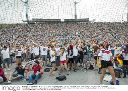 20.500 Zuschauer beim Public Viewing der WM 2014, Begegnung Deutschland-Frankreich, Olympiastadion, Muenchen.04.07.2014 Â