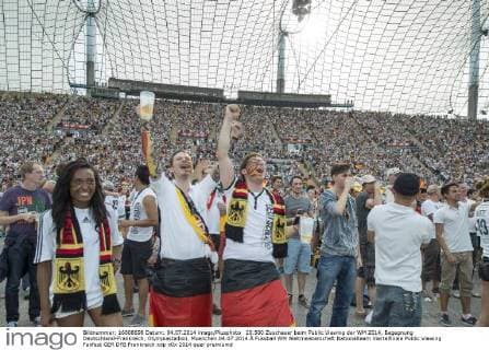 20.500 Zuschauer beim Public Viewing der WM 2014, Begegnung Deutschland-Frankreich, Olympiastadion, Muenchen.04.07.2014 Â
