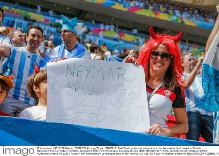 BRASILIA: Red Devils supporter pictured prior to the quarter final match in Estadio Nacional Mane Garrincha, in Brasilia, during the 2014 FIFA World Cup, Saturday 05 July 2014. BRUNOxFAHY  Aufmacher premiumd 11591