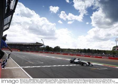 Motorsports: FIA Formula One World Championship 2014, Grand Prix of Great Britain, 44 Lewis Hamilton (GBR, Mercedes AMG Petronas F1 Team), xHOCHxZWEIx