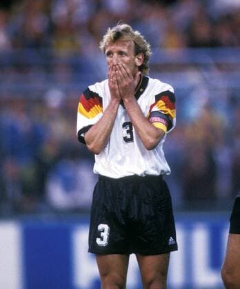 Fußball, EM Finale 1992 in Göteborg, Dänemark - Deutschland 2:0 BREHME Andreas Team Deutschland UEFA Fussball Europameisterschaften 1992 in Schweden Finale Daenemark-Deutschland in Goeteborg 2 : 0 am 26.06.1992 