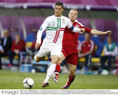 RONALDO Cristiano Team Portugal UEFA Fussball Europameisterschaften 2012 in Polen und der Ukraine Spiel Nr.11 Daenemark-Portugal am 13.Juni in Lviv 