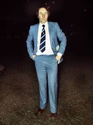Fußball, Trainerhistorie, Aston Villa Football - 1982 1983 European Super Cup - Aston Villa Barcelona FC (Barca) Tony Barton - Aston Villa manager at Villa Park. 26 01 1983 