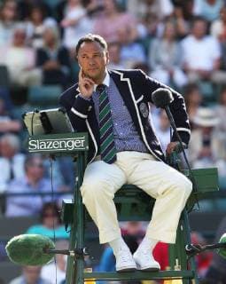 Wimbledon Championships 2014, AELTC,London, ITF Grand Slam Tennis Tournament, Stuhlschiedsrichter Mohamed Lahyani waehrend des Spiels,Ganzkörper,Hochformat,,Referee,
