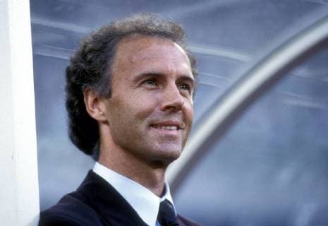 BECKENBAUER Franz Trainer FINALSPIEL Team_Deutschland FIFA Fussball Weltmeisterschaften 1990 in Italien Finalspiel Stadio Olimpico FINALE Deutschland_Argentinien 1_0 in Rom Fussball Trainer Portrait 
