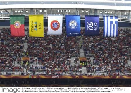 ERÖFFNUNGSSPIEL Portugal-Griechenland ERÖFFNUNGSFEIER UEFA Fussball Europameisterschaften 2004 in Portugal. Copyright 