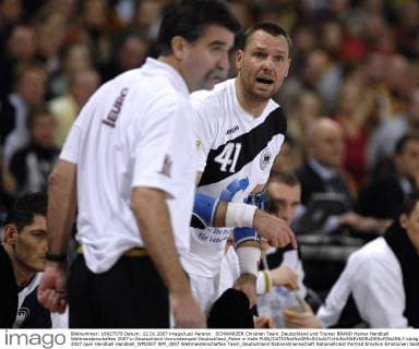 SCHWARZER Christian Team_Deutschland und Trainer BRAND Heiner Handball Weltmeisterschaften 2007 in Deutschland Vorrundenspiel Deutschland_Polen in Halle 