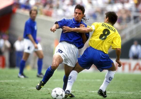 BAGGIO Roberto Team Italien mit DUNGA FIFA Fussball Weltmeisterschaften 1994 in USA Finale ITALIEN-BRASILIEN in Los Angeles Fussball am 17. Juli 1994 in Los Angeles 