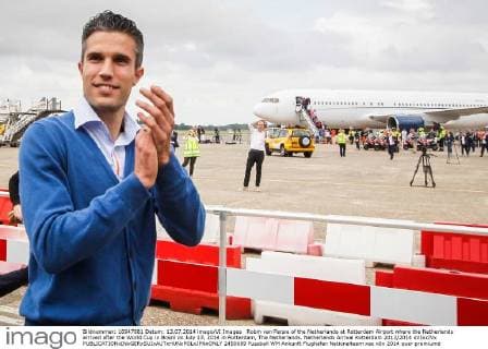 Robin van Persie of the Netherlands at Rotterdam Airport where the Netherlands arrived after the World Cup in Brazil on July 13, 2014 in Rotterdam, The Netherlands. Netherlands Arrival Rotterdam 2013 2014 xVIxxIVx 2450689