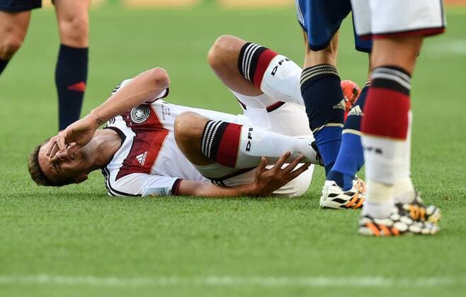 FUSSBALL WM 2014 FINALE Deutschland - Argentinien 13.07.2014 Christoph Kramer (Deutschland) liegt verletzt am Boden