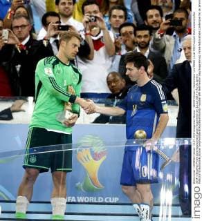 NEUER Manuel , Deutschland und MESSI Lionel FIFA Fussball Weltmeisterschaften 2014 in Brasilien Finale Spiel Deutschland gegen Argentinien am 13.Juli 2014 in Rio de Janeiro 