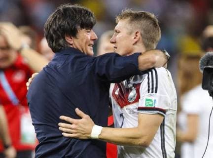 Bastian SCHWEINSTEIGER, DFB 7 DFB Bundestrainer Joachim Jogi LÖW, ,weinen, Traenen weint Jubel Freudentraenen DEUTSCHLAND - ARGENTINIEN 1-0 n.V. FIFA Fussball WM FINALE Weltmeisterschaft am 13.07.2014 im Maracana Stadion von Rio de Janeiro