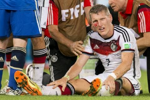 Bastian Schweinsteiger (GER), JULY 13, 2014 - Football Soccer : Bastian Schweinsteiger of Germany receives treatment during the FIFA World Cup Noxthirdxpartyxsales  ( ptmb061774)