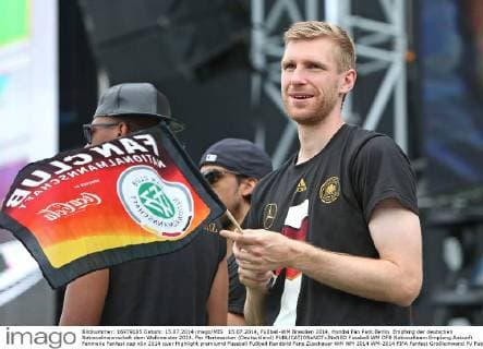 15.07.2014, Fußball-WM Brasilien 2014, Hyndai Fan Park Berlin. Empfang der deutschen Nationalmannschaft dem Weltmeister 2014. Per Mertesacker (Deutschland) 