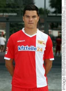 Fabian Schoenheim Schönheim Portrait Portraet Porträt Einzelbild 1. FC Union Berlin Fototermin zweite 2. Bundesliga DFL 16.07.2014 Fußball Fussball Stadion an der Alten Försterei Berlin Herren Saison 2014 2015