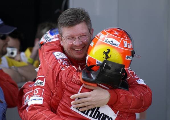 BRAWN Ross Technik Direktor mit Michael Schumacher Scuderia Ferrari Marlboro F1 Team . Grand Prix von Spanien in Barcelona 2003. Motorsport Formel 1 Jubel. Copyright 
