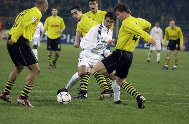 RAUL Real Madrid UEFA Champions League Saison 2002-2003 Bor.Dortmund-Real Madrid 1:1.Sport Fußball Aktion mit Christian Wörns. Copyright 