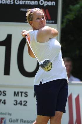 Kraftvoller Abschlag Rebecca Hudson aus England Ladies German Open, Golf,Damen, Prötten, 18.07.2014 EP_BSR