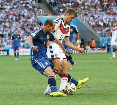 Rio de Janeiro, FIFA, Fussball Männer, Fussball Weltmeisterschaften 2014, FIFA world cup 2014 ,Final, Finale, Deutschland vs Argentinien , Germany vs Argentina 13.07.2014, Estadio Maracana, Rio de Janeiro, Pablo Zabaleta, Argentinien, Thomas Müller,