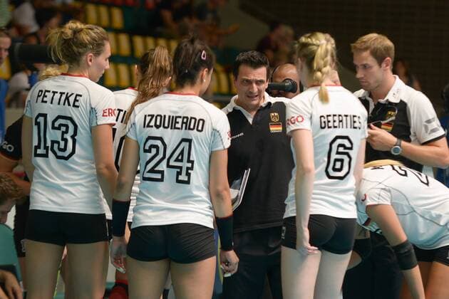 19.07.2014, xtkx, Volleyball European League 2014, Deutschland - Türkei, v.l. Jennifer Pettke (Deutschland), Lisa Izquierdo (Deutschland), Giovanni Guidetti (Trainer Deutschland), Jennifer Geerties (Deutschland),