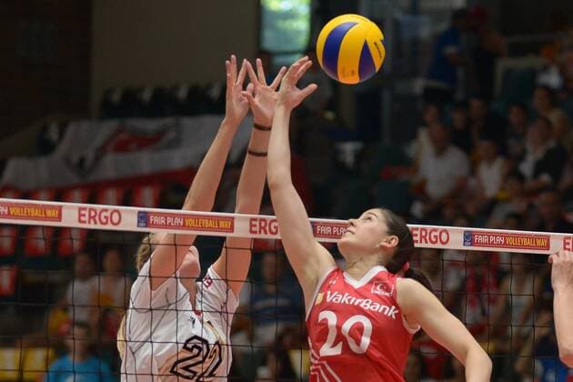 19.07.2014, xtkx, Volleyball European League 2014, Deutschland - Türkei, v.l.Anja Brandt (Deutschland), Cagla Akin (Türkei),