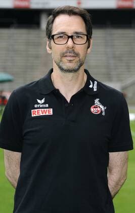 Fussball-Bundesliga, Deutschland, Herren, Saison 2014 2015, Mannschafts-Fototermin, 1. FC Köln: Mannschaftsarzt Dr. Paul Klein (FC Köln). Einzelbild, Portrait, Porträt.