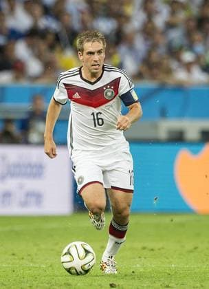 Philipp LAHM (GER), Einzelaktion, Einzelbild, Freisteller, Single Action, Deutschland (GER) - Argentinien (ARG) 1:0 nach Verlängerung, Finale, Spiel 64, am 13.07.2014 in Rio de Janeiro; Deutschland ist Weltmeister Fussball Weltmeisterschaft 2014 in Brasilien vom 12.06. - 13.07.2014.