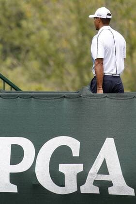 Tiger Woods walks to the first tee during the final practice round for The 96th PGA Golf Herren Championship at Valhalla Country Club, .August 6, 2014 in Louisville, Kentucky. The first round begins Thursday. UPI Photo Frank Polich  LOU2014080616