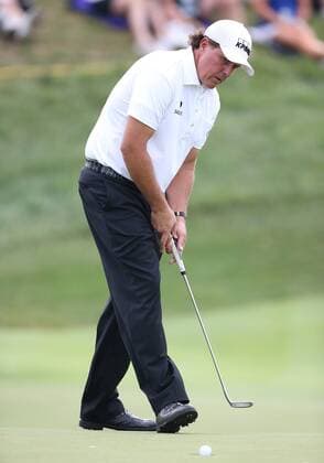 August 7, 2014: Phil Mickelson watches a putt fall in the cup of the 18th hole during the first round of the PGA Golf Herren Championship at Valhalla Golf Club in Louisville, Ky. GOLF: AUG 07 PGA Golf Herren - PGA Golf Herren Championship - First Round Icon10755 EDITORIAL USE ONLY
