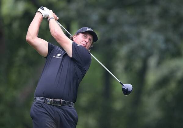 August 8, 2014: Phil Mickelson hits a shot during the second round of the PGA Golf Herren Championship at Valhalla Golf Club in Louisville, Ky. GOLF: AUG 08 PGA Golf Herren - PGA Golf Herren Championship - Second Round Icon20143421 EDITORIAL USE ONLY
