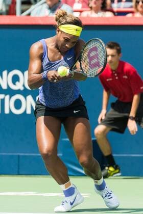 Aug 9, 2014 - Montreal, Quebec, Canada - SERENA WILLIAMS of the USA returns the ball to V. Williams of the USA during their women s semifinals match of the Rogers Cup at Uniprix Stadium in Montreal. WTA Tennis Damen 2014 - Rogers Cup In Montreal - ZUMAk12