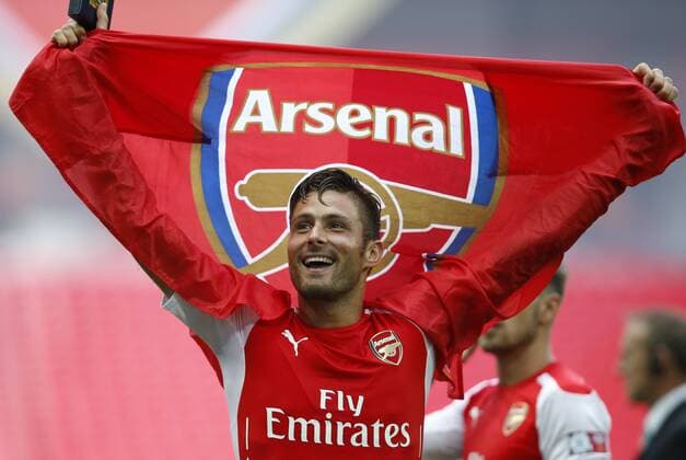 (140811) -- LONDON, Aug. 10, 2014 -- Olivier Giroud of Arsenal celebrates after the Community Shield match between Arsenal and Manchester City at Wembley Stadium in London, Britain on Aug. 10, 2014. Arsenal won 3-0. )(jyt) (SP)BRITAIN-LONDON-SOCCER-FA COMMUNITY SHIELD-ARSENAL VS MANCHESTER CITY WangxLili 
