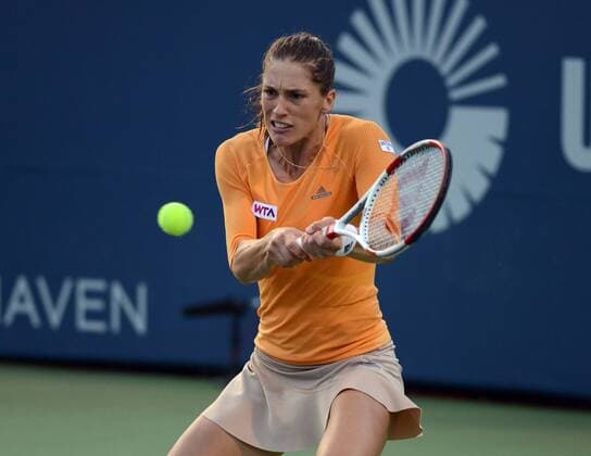 Andrea Petkovic (GER) in Aktion. Connecticut Open 2014, New Haven, United States.