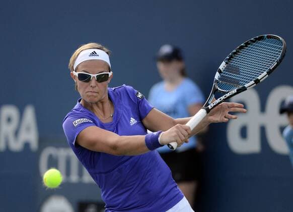 Kirsten Flipkens (BEL) in Aktion. Connecticut Open 2014, New Haven, United States.