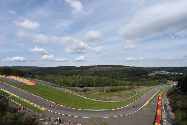 22.08.2014- Free Practice 1, Fernando Alonso (ESP) Scuderia Ferrari F14-T and Daniel Ricciardo (AUS) Red Bull Racing RB10 Belgian Grand Prix, Spa Francorchamps 21 - 24 August 2014 