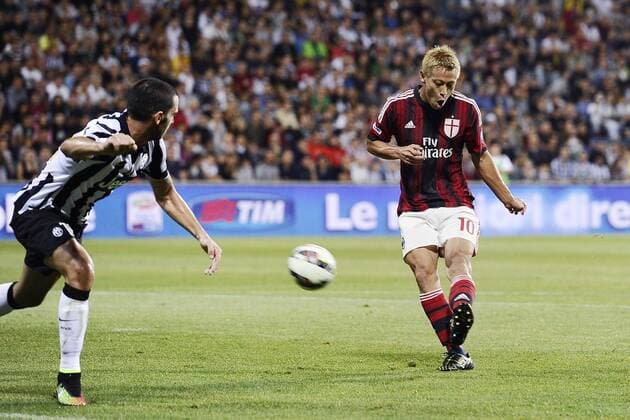 Db Reggio Emilia 23 08 2014 - trofeo Tim Juventus Turin vs AC Mailand: gol Keisuke Honda 