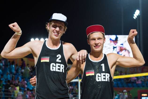 24.08.2014, Nanjing, Youth Olympic Sports Park Youth Olympic Games 2014, Vorrunde Jubel Niklas Rudolf (GER), Eric Stadie (GER) nach dem Sieg