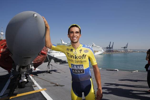 20140825 - ARCOS DE LA FRONTERA, SPAIN: Spanish Alberto Contador of Tinkoff-Saxo poses with an aircraft carrier ahead of stage 3 of the 69th edition of the La Vuelta cycling race, 188 km from Cadiz to Arcos de la Frontera, Spain, Monday 25 August 2014. YUZURUxSUNADA  premiumd 20176684