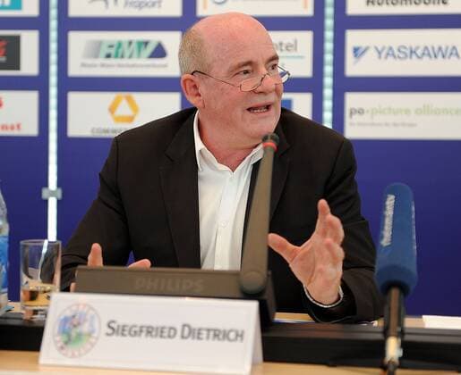 26.08.2014, xnrx, Fussball 1.Bundesliga Damen, 1.FFC Frankfurt Pressekonferenz, v.l. Manager Siegfried Dietrich (1.FFC Frankfurt)