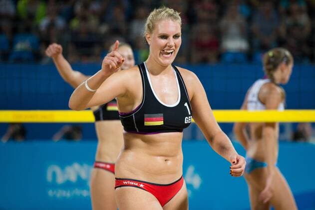 26.08.2014, Nanjing, Youth Olympic Sports Park Youth Olympic Games 2014, Spiel Platz 3 4 Jubel Sarah Schneider (GER)